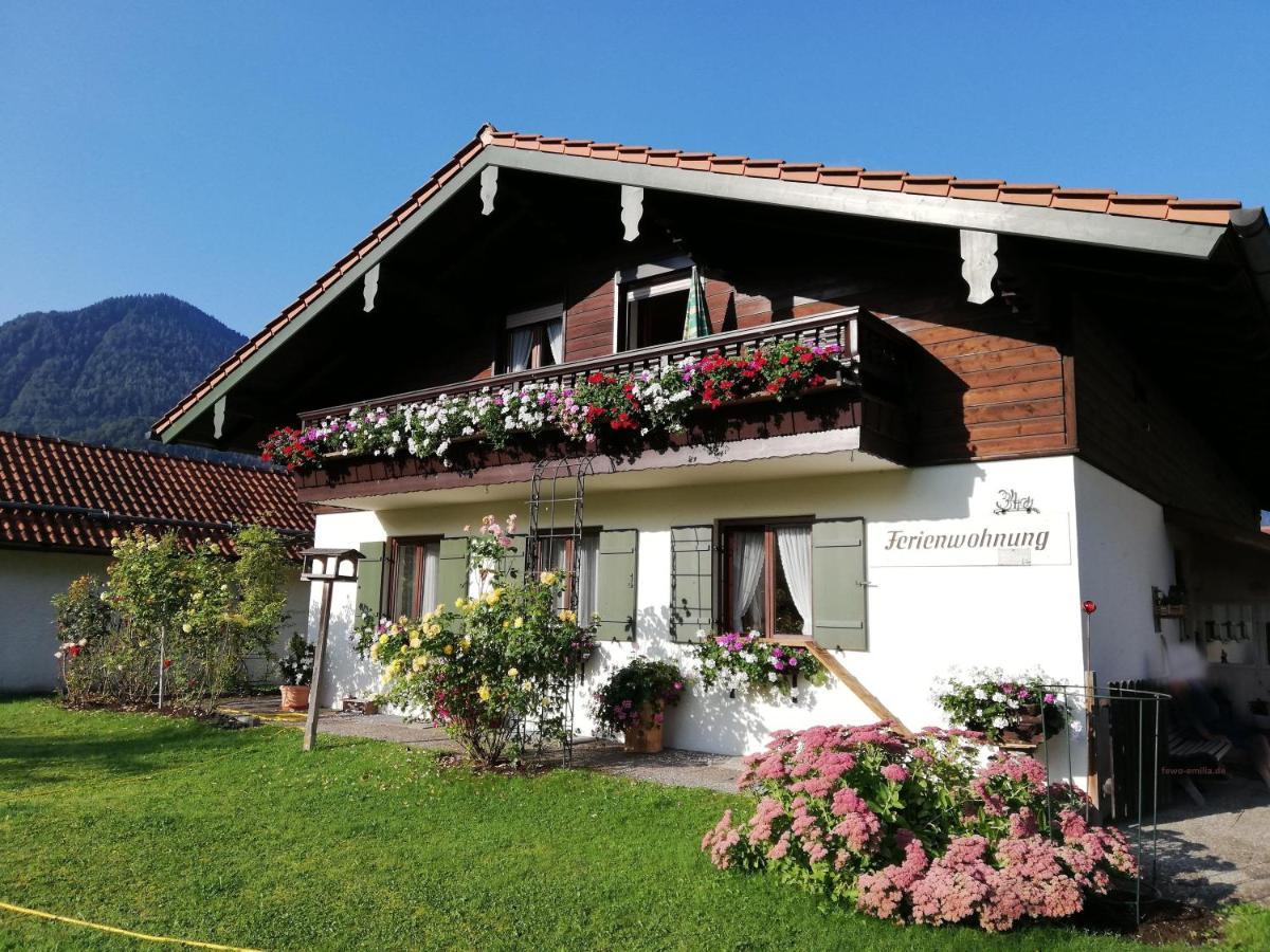 Ferienwohnung Emilia Mit Bergblick Ruhpolding Exteriör bild